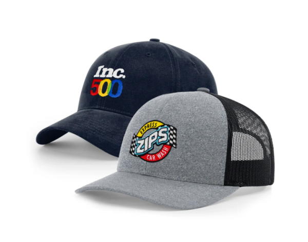 Topi Baseball dengan Logo Bordir